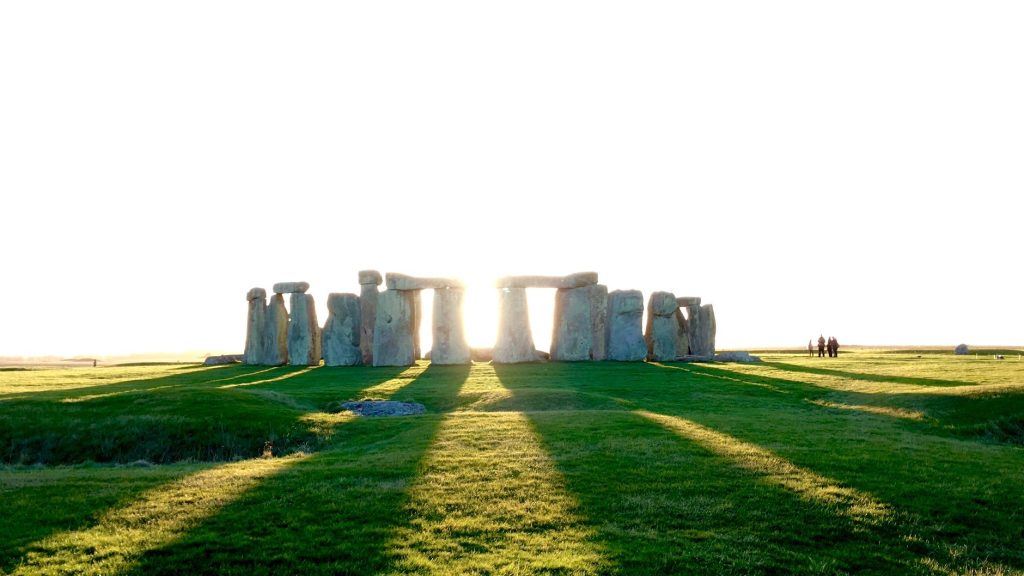tourists at stonehenge
